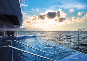 Infinity-Edge Plunge Pool